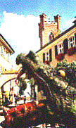 Der Drache vor dem Stadtturm